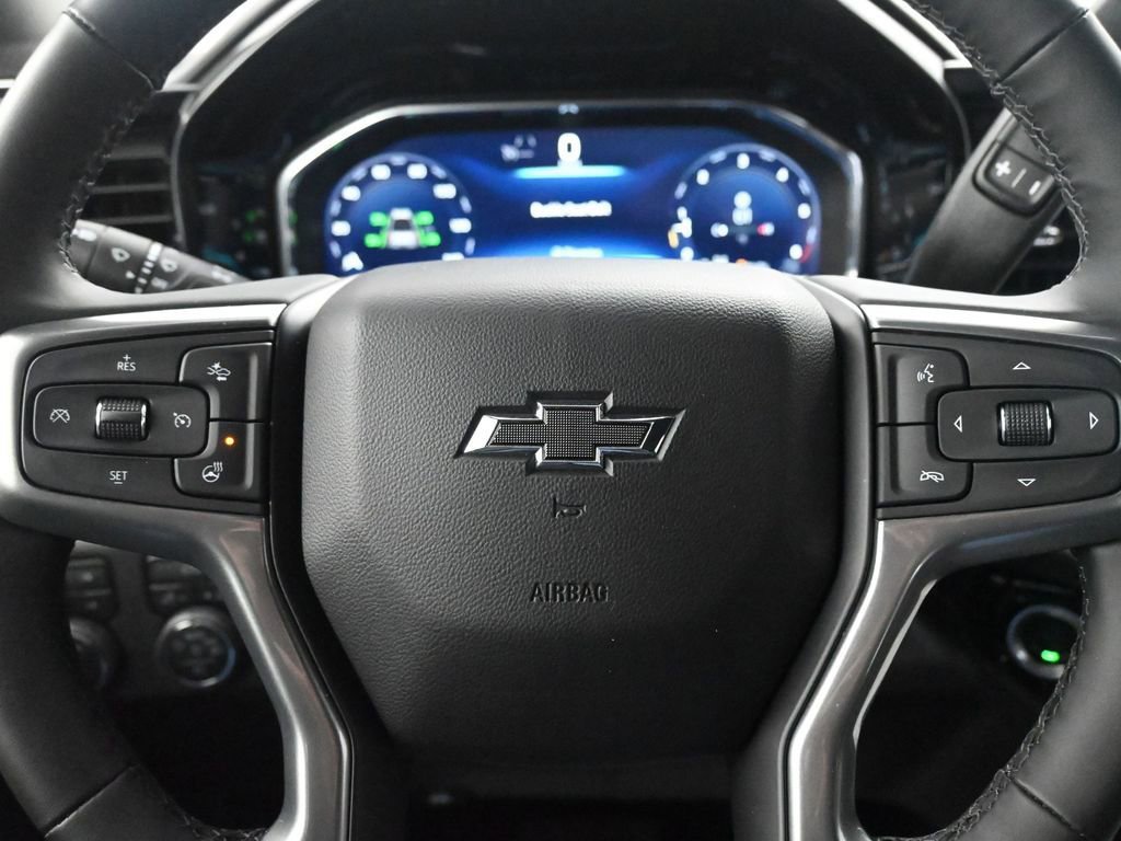 Used 2025 Chevrolet Silverado 1500 LT Trail Boss w/ LPO, Dark Essentials Package image 32