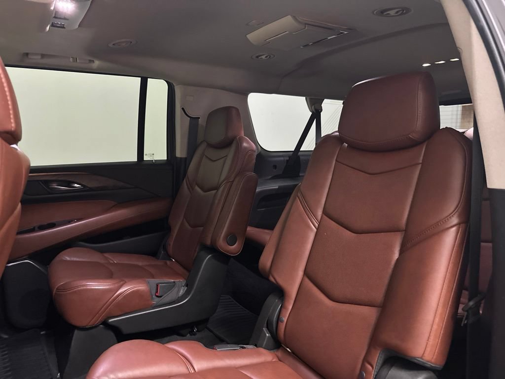 Used 2018 Cadillac Escalade ESV Premium Luxury RWD image 49