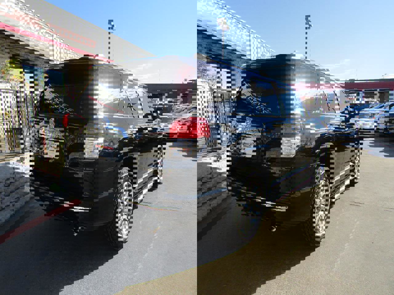 Used 2012 Toyota 4Runner Limited w/ Convenience Pkg image 4