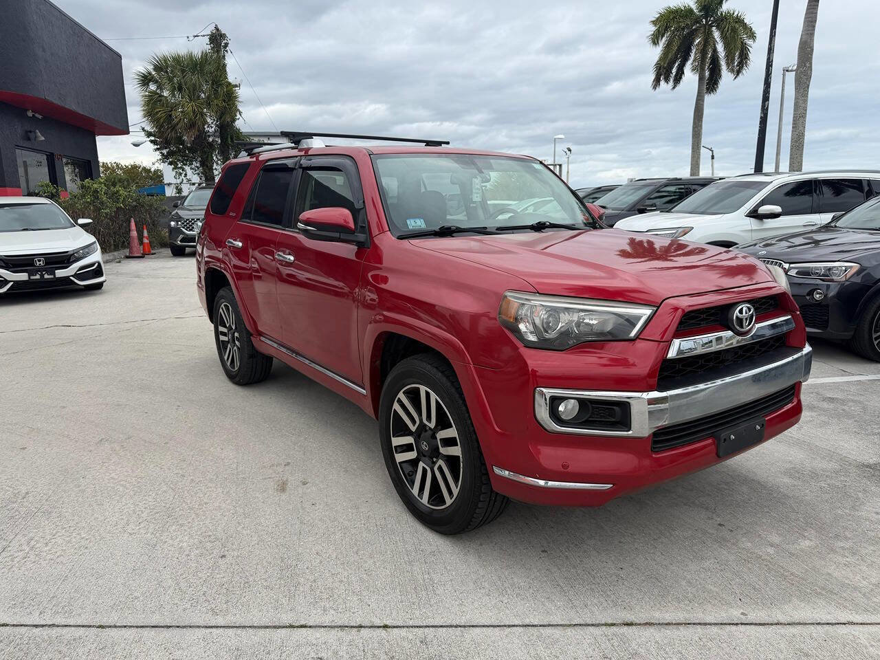 Used 2014 Toyota 4Runner Limited image 3