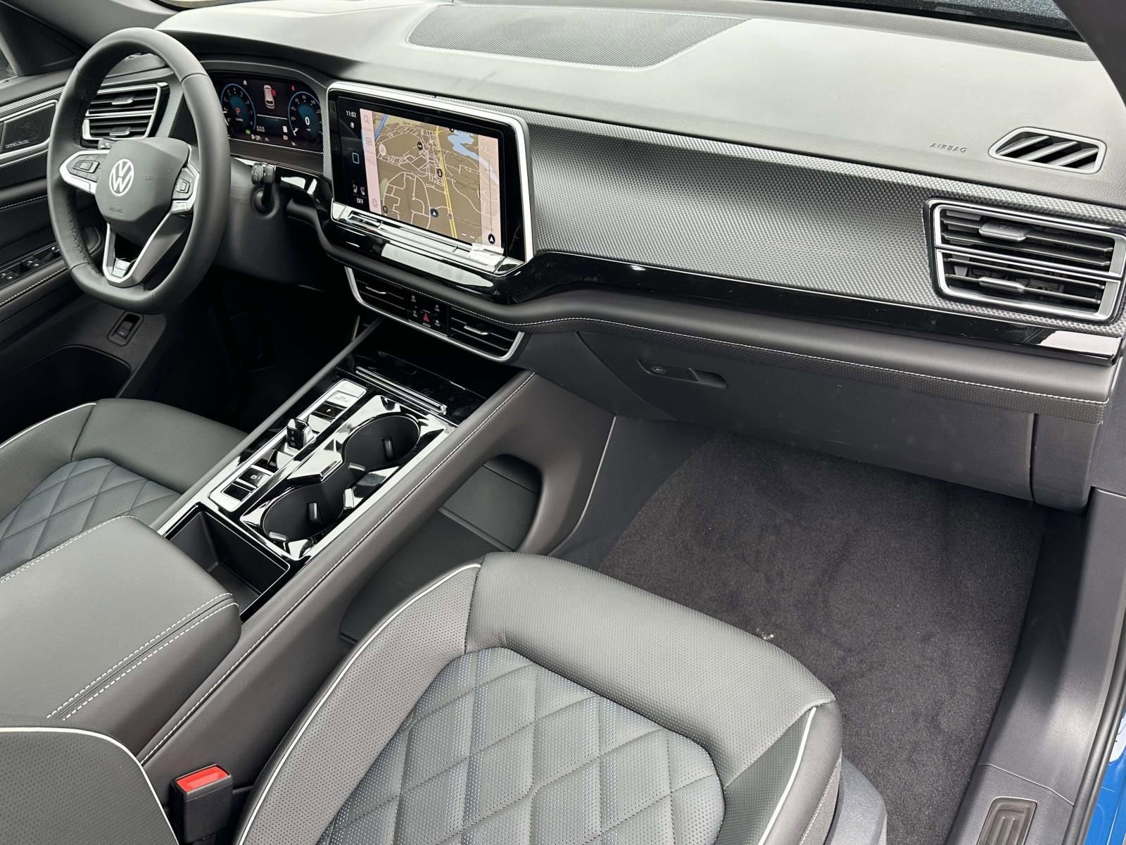 New 2026 Volkswagen Atlas Cross Sport SEL Premium R-Line image 12