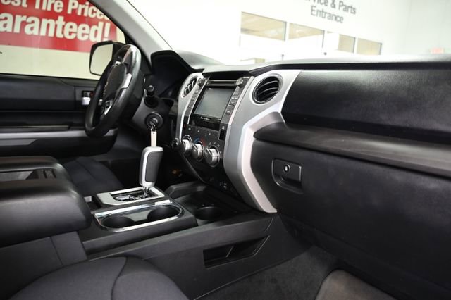Used 2019 Toyota Tundra SR5 AWD/4WD image 15