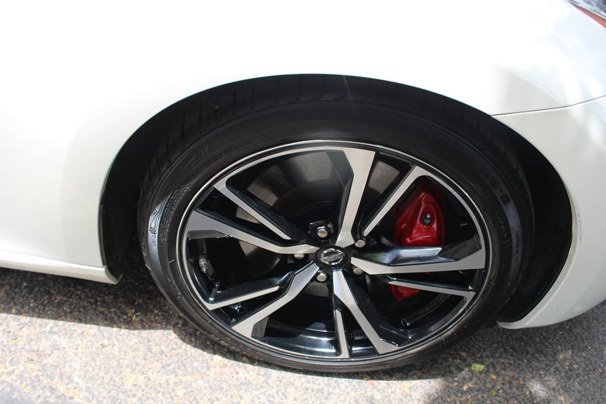 Used 2019 Nissan 370Z Touring Sport RWD image 44