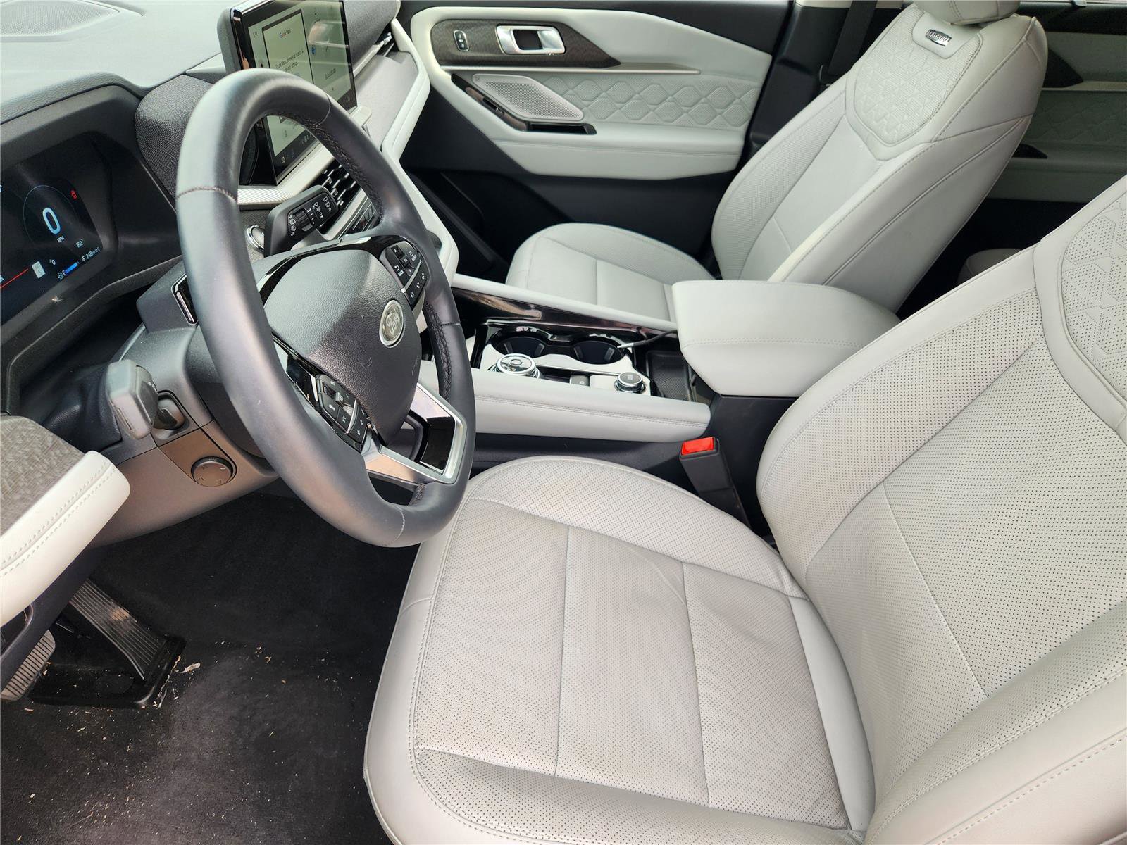 Used 2025 Ford Explorer Platinum w/ Ultimate Package RWD image 11