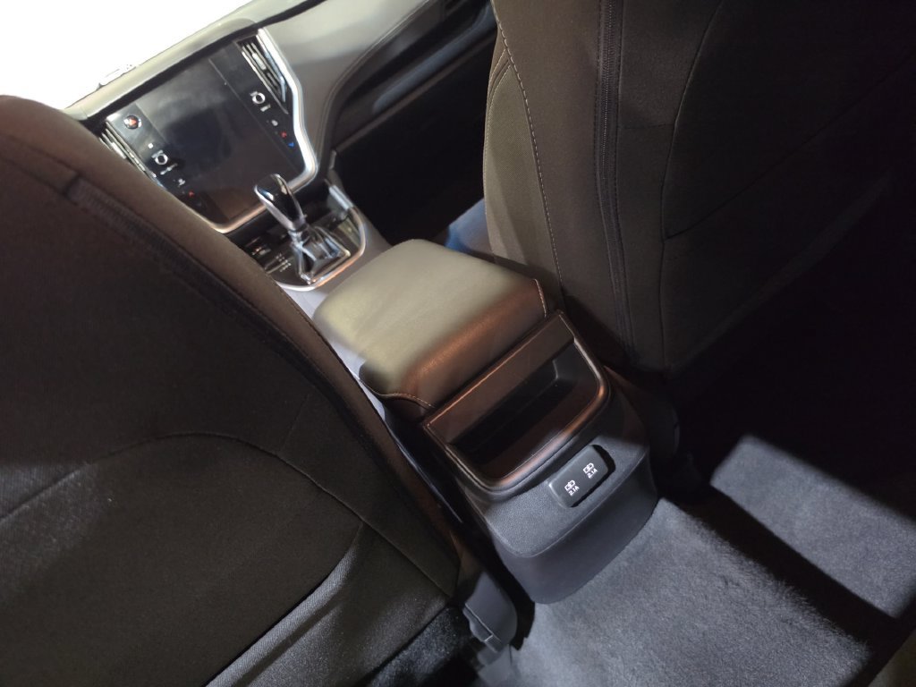 Used 2020 Subaru Outback Premium AWD/4WD image 21