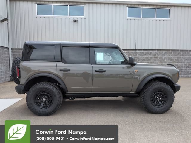 New 2026 Ford Bronco Badlands w/ Sasquatch Package AWD/4WD video 2