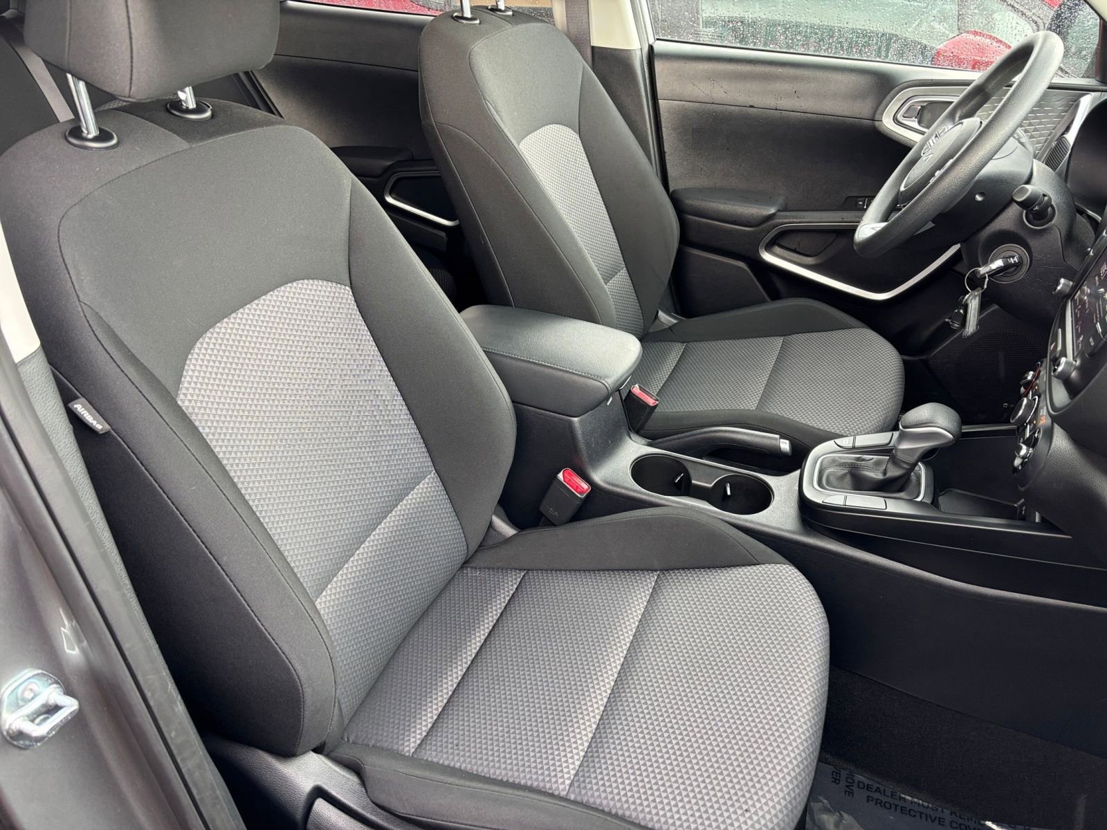 Used 2025 Kia Soul LX w/ LX Technology Package image 34