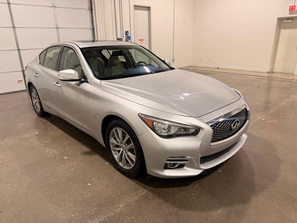 Used 2014 INFINITI Q50 Premium w/ Navigation Package image 3