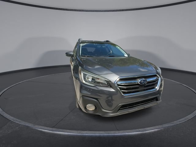 Used 2019 Subaru Outback 3.6R Limited AWD/4WD image 2