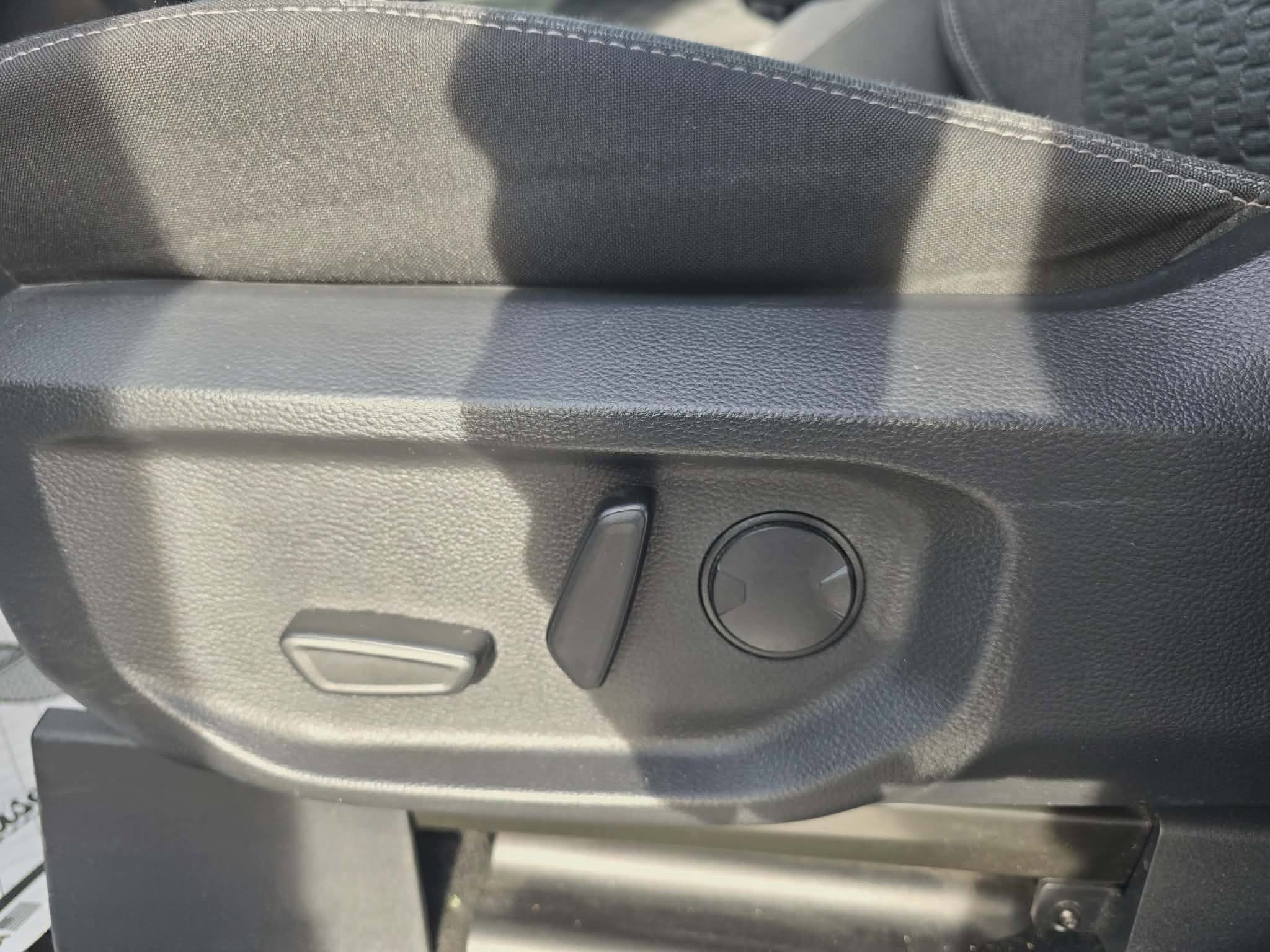 Used 2024 Ford Ranger XLT w/ Technology Package image 12