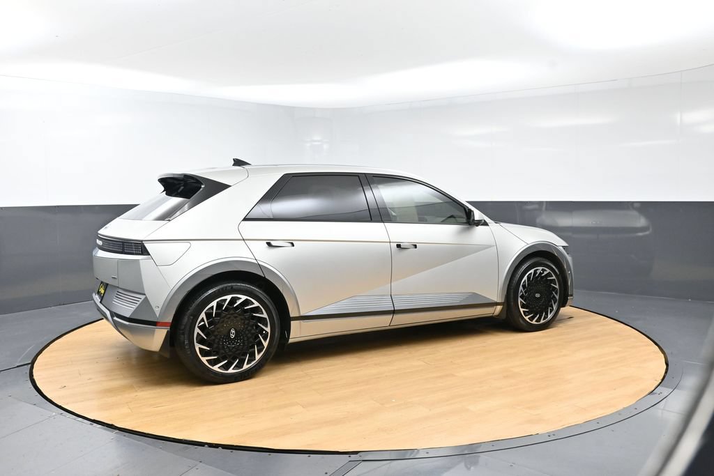 Used 2023 Hyundai Ioniq 5 Limited AWD/4WD image 6