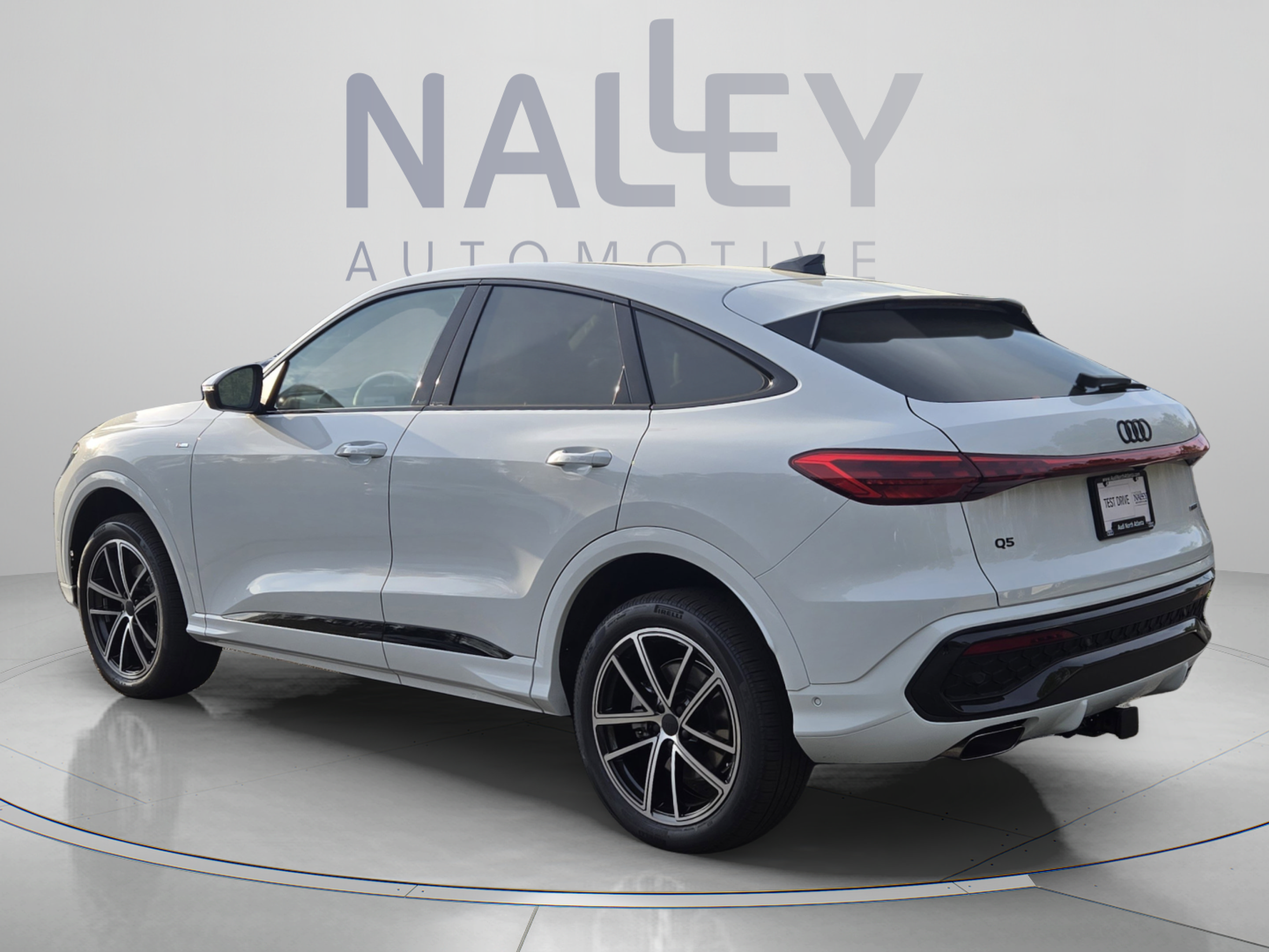 New 2026 Audi Q5 Premium Plus AWD/4WD image 3