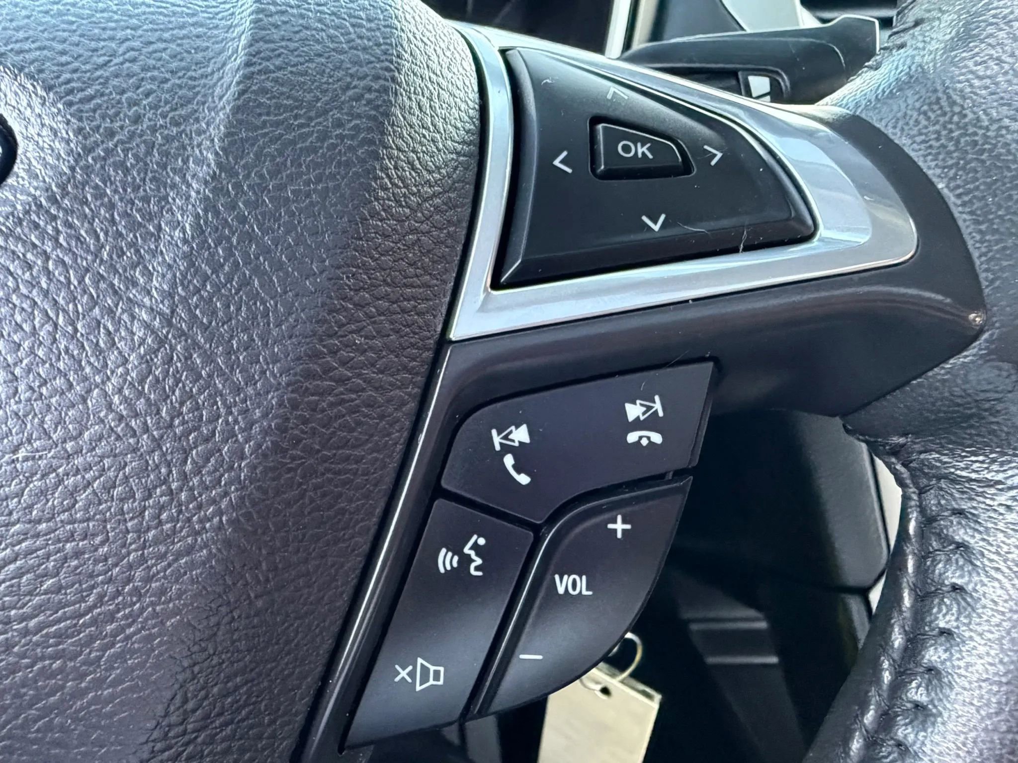 Used 2014 Ford Fusion SE w/ Equipment Group 202A image 33