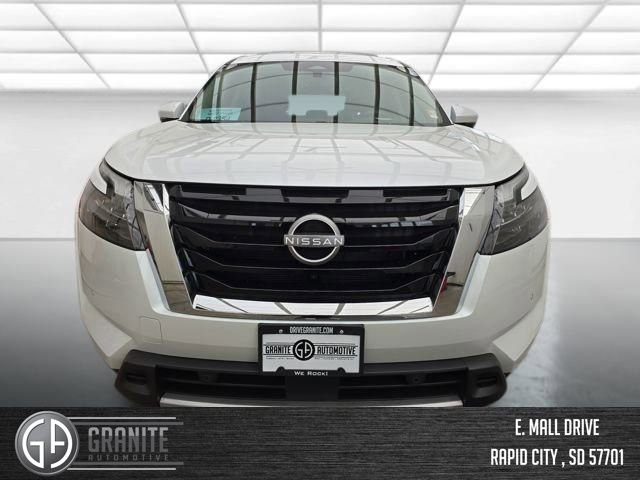New 2025 Nissan Pathfinder SL AWD/4WD image 8