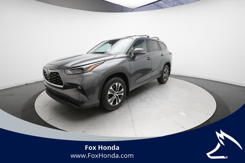 Used 2022 Toyota Highlander XLE