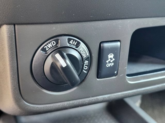 Used 2015 Nissan Xterra S w/ Value Package AWD/4WD image 23