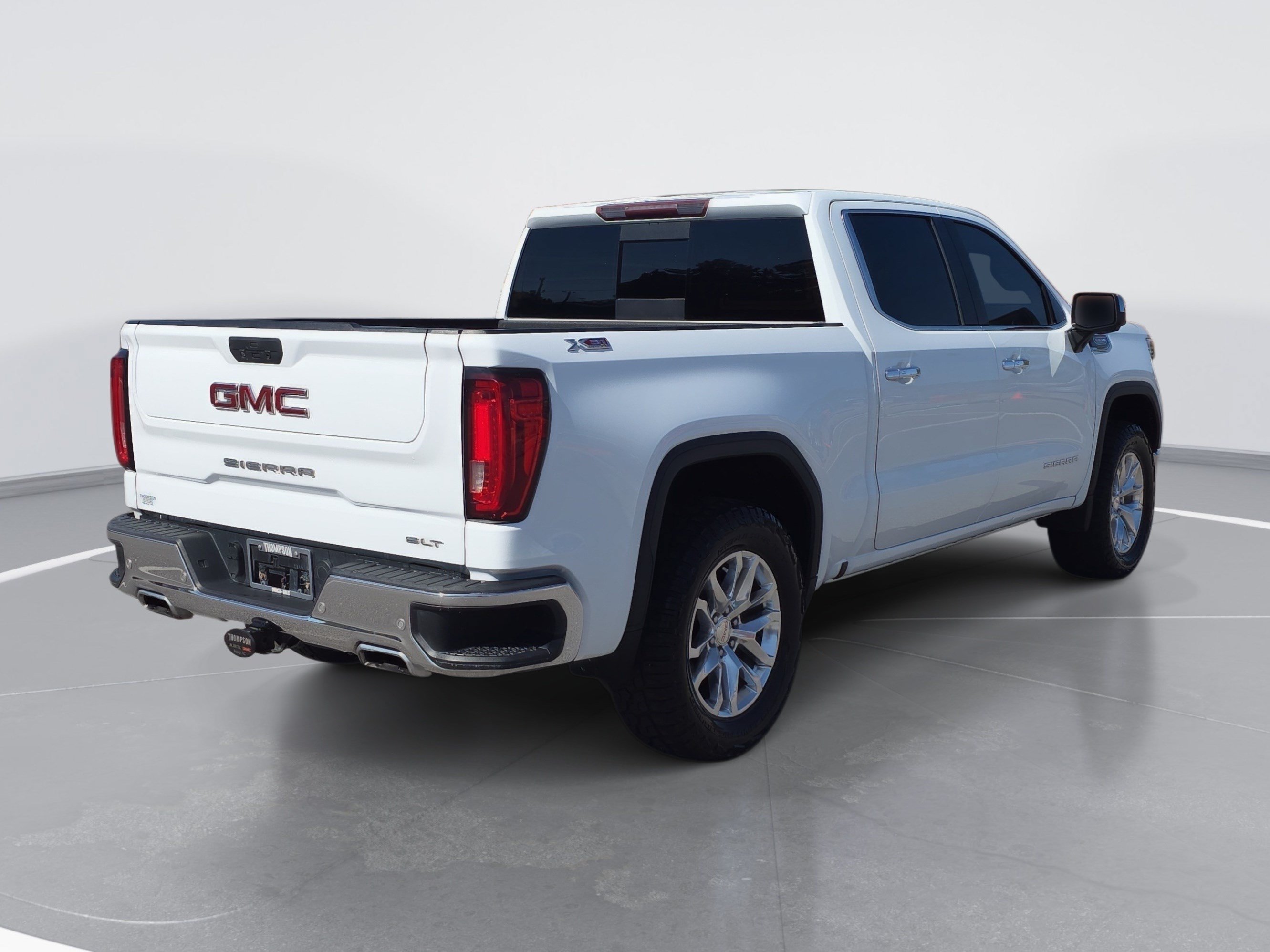 Used 2020 GMC Sierra 1500 SLT w/ SLT Premium Plus Package AWD/4WD image 3