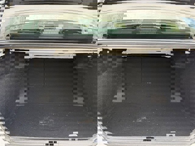 Used 2025 Toyota Camry LE image 32