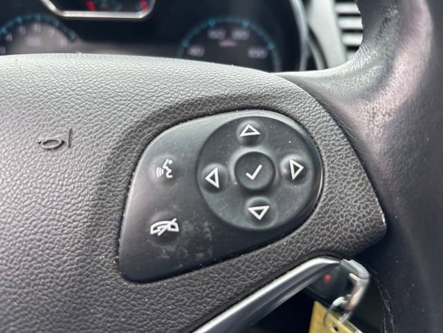 Used 2015 Chevrolet Impala LT w/ Convenience Package FWD image 18