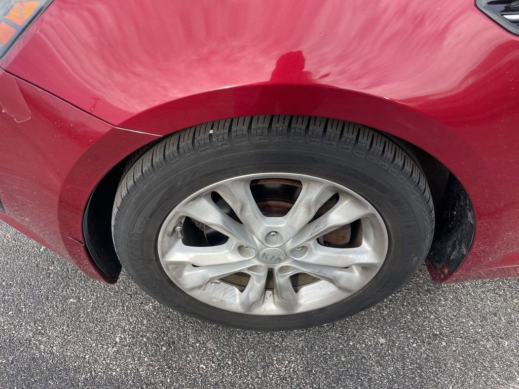 Used 2013 Kia Optima LX image 9
