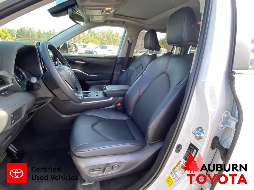 Certified 2026 Toyota Highlander XLE AWD/4WD image 33