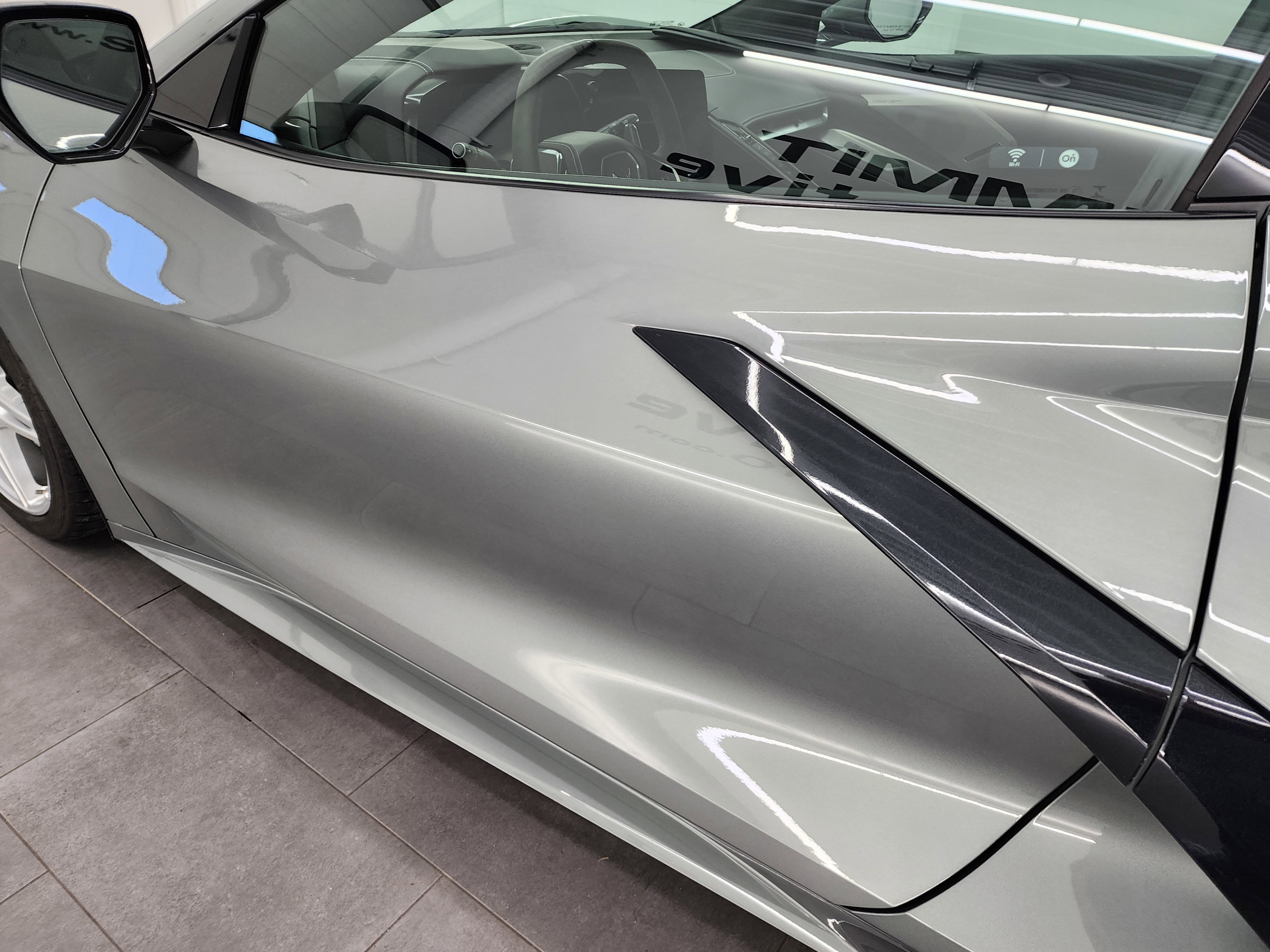 Used 2022 Chevrolet Corvette Stingray Premium Conv w/ Z51 Performance Package image 31