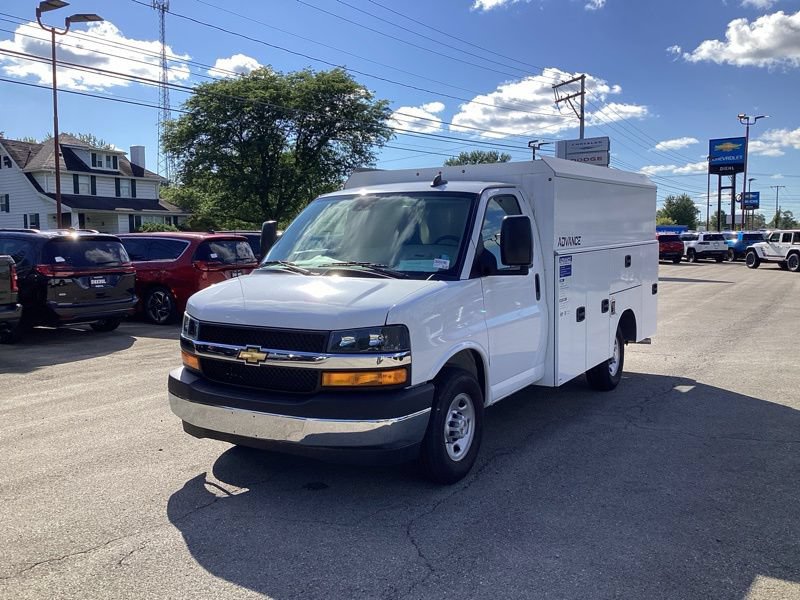 New 2026 Chevrolet Express 3500 w/ Power Convenience Package RWD image 3