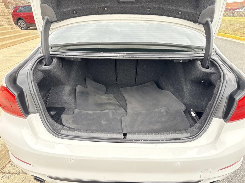 Used 2018 BMW 530i xDrive image 14