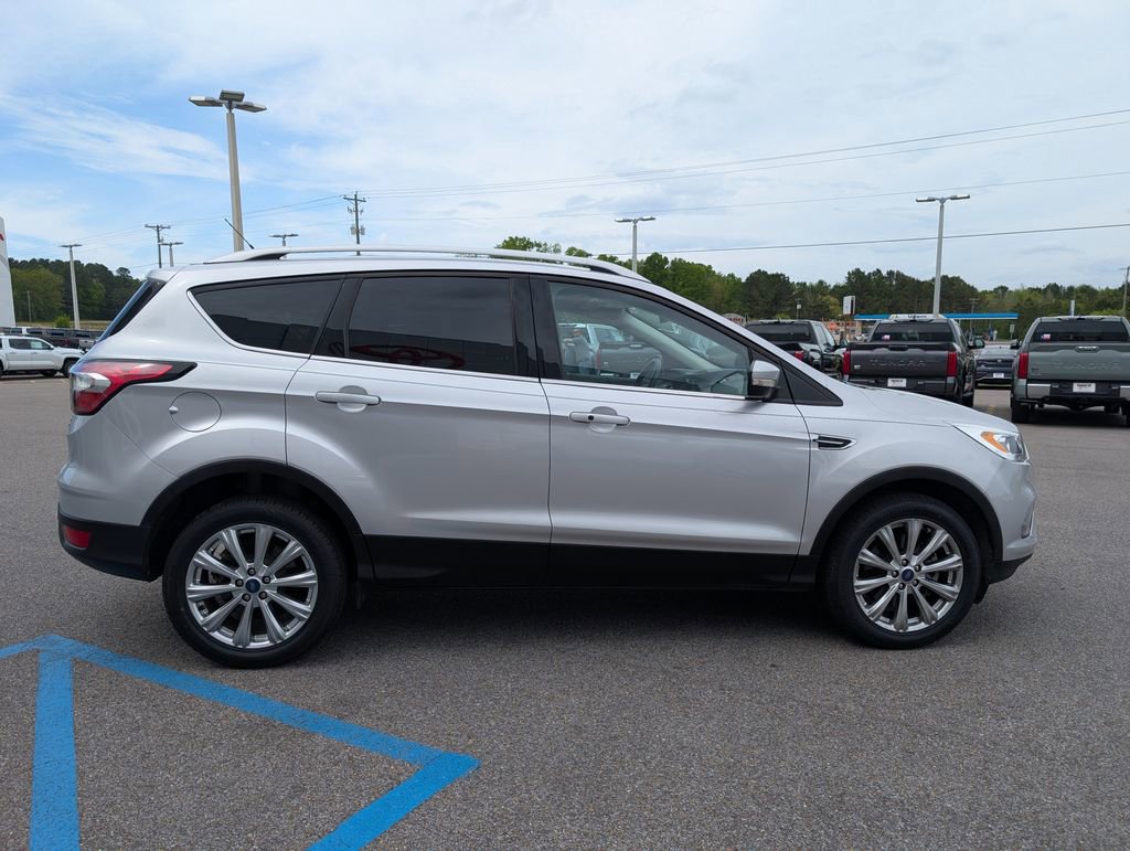 Used 2017 Ford Escape Titanium image 6