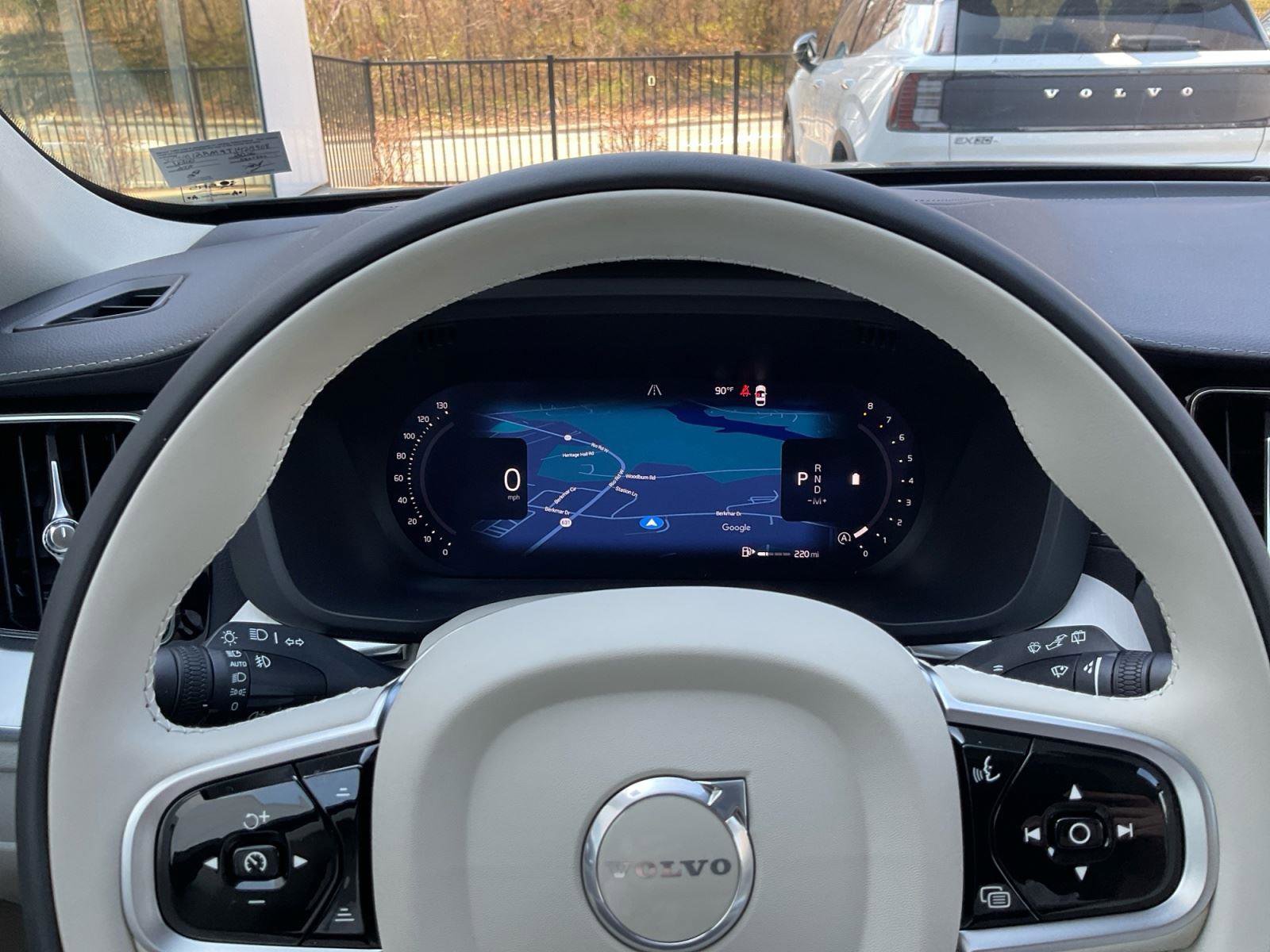 New 2026 Volvo XC60 B5 Ultra w/ Protection Package Premier image 18