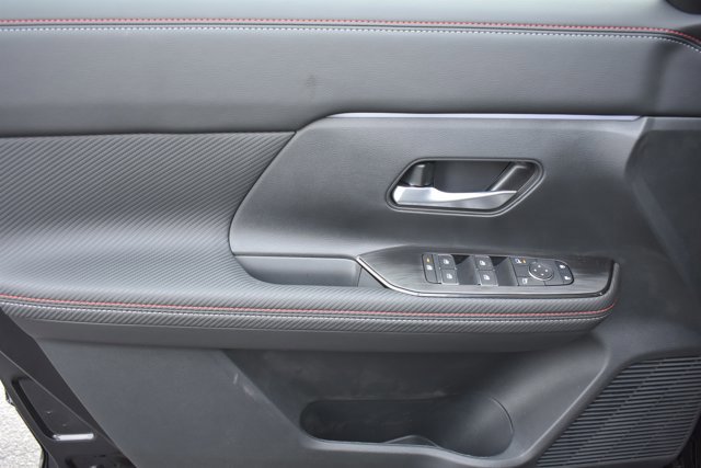 New 2026 Nissan Kicks SR w/ SR Premium Package image 12