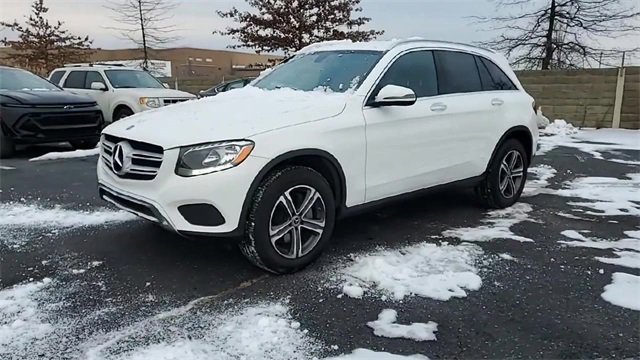 Used 2018 Mercedes-Benz GLC 300 4MATIC image 4