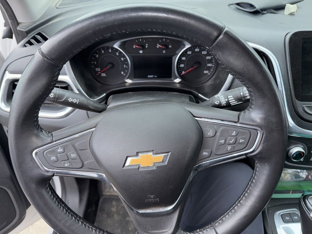 Used 2018 Chevrolet Equinox LT w/ Sun & Infotainment Package image 12