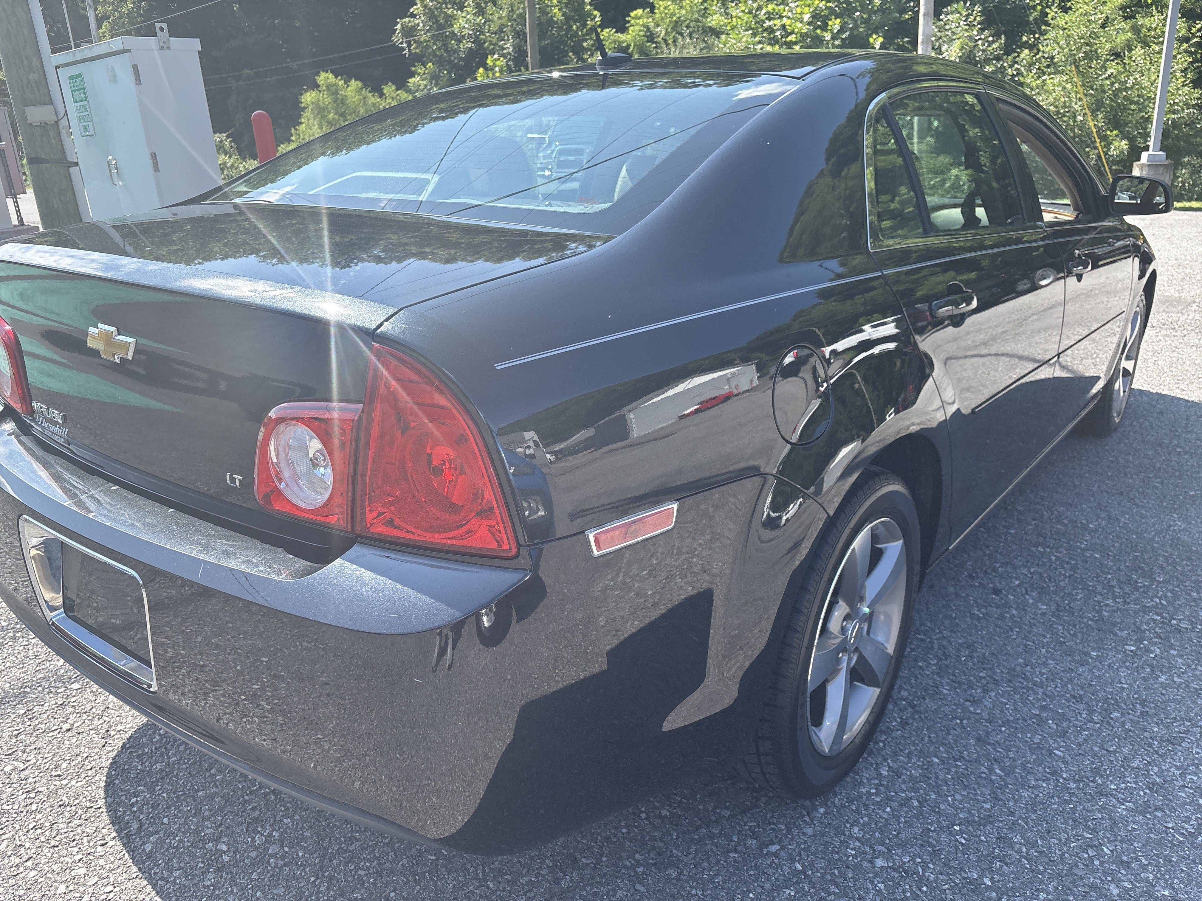 Used 2009 Chevrolet Malibu LT w/ Rear Power Package FWD image 4