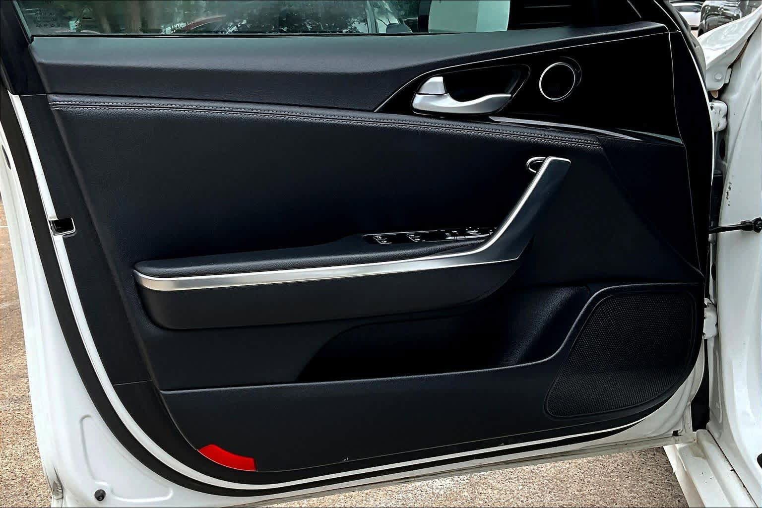 Used 2021 Kia Stinger GT-Line image 21