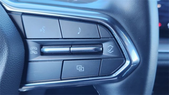 Used 2025 Chevrolet Suburban LT image 30