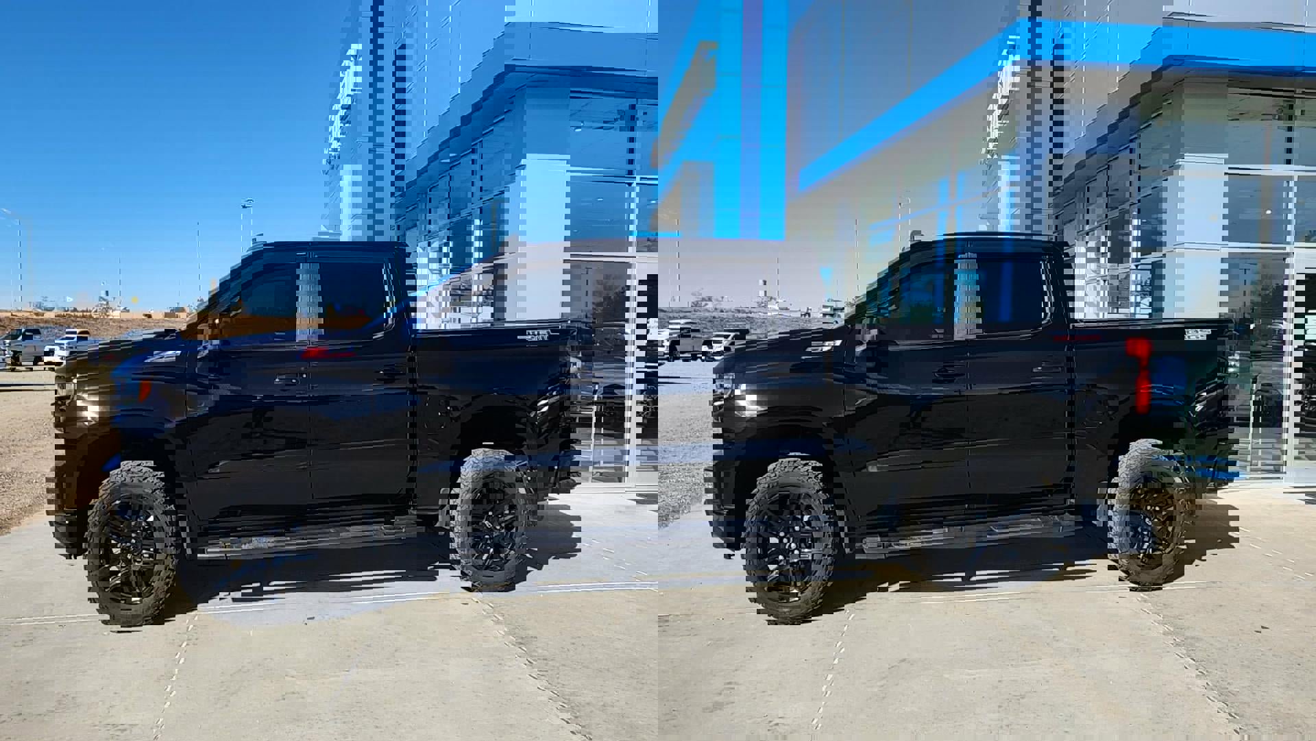 Certified 2022 Chevrolet Silverado 1500 LT Trail Boss w/ Bed Protection Package image 3