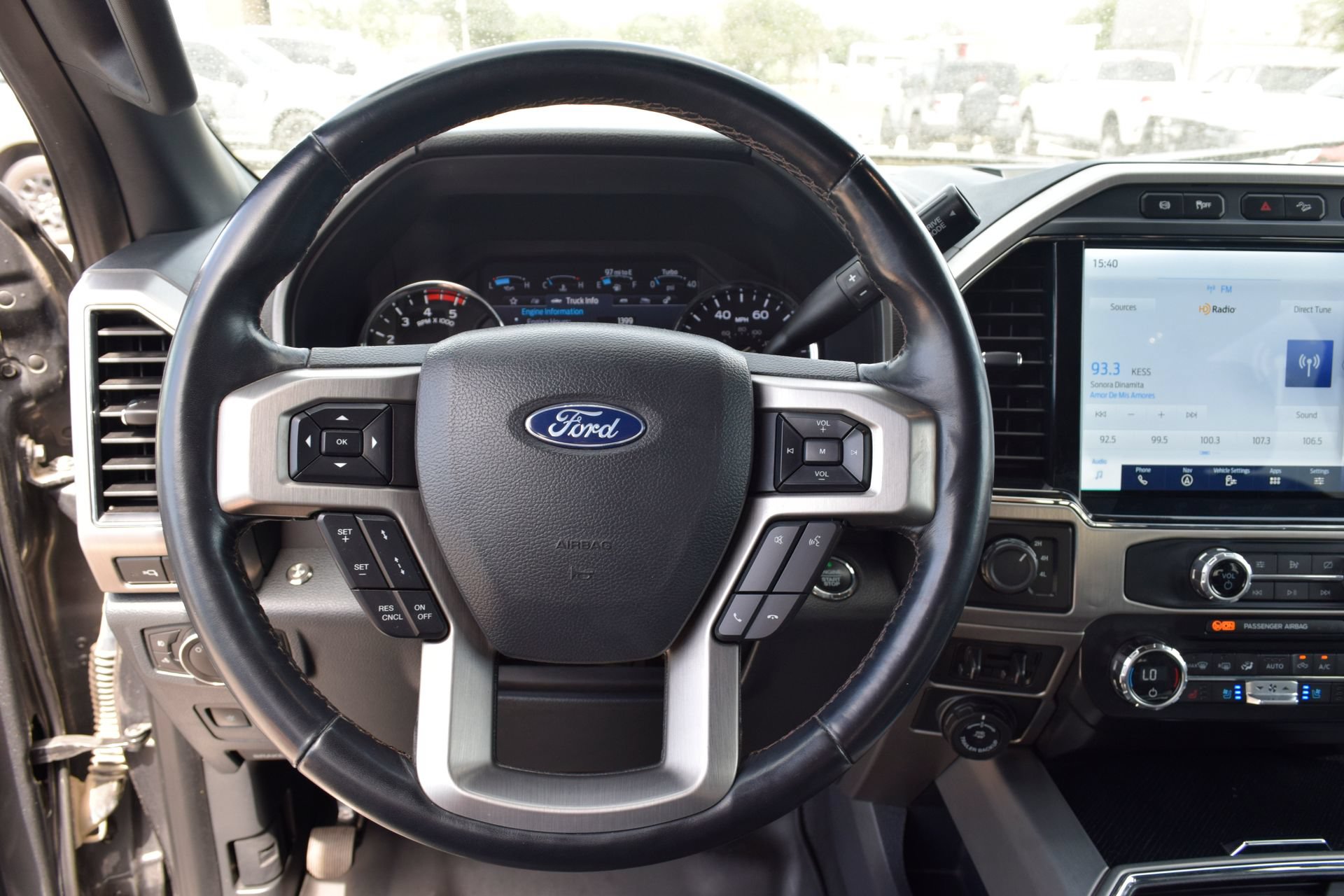 Used 2022 Ford F450 Platinum w/ FX4 Off-Road Package AWD/4WD image 4