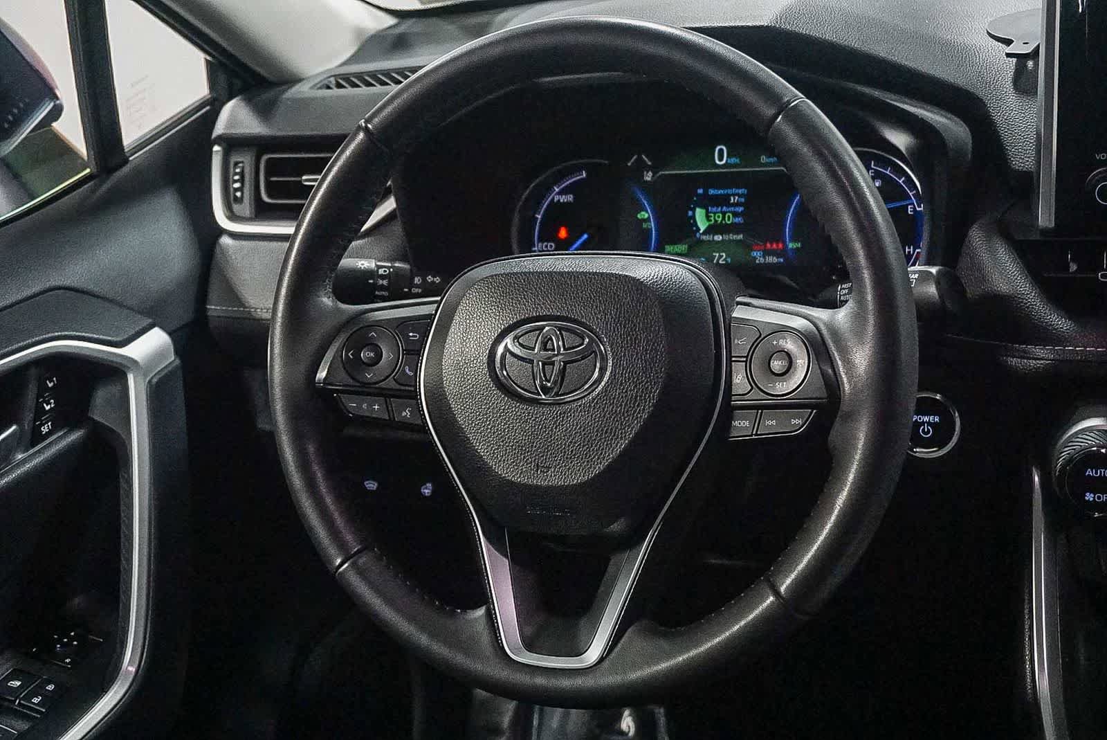 Certified 2025 Toyota RAV4 XLE Premium w/ Weather Package AWD/4WD image 18