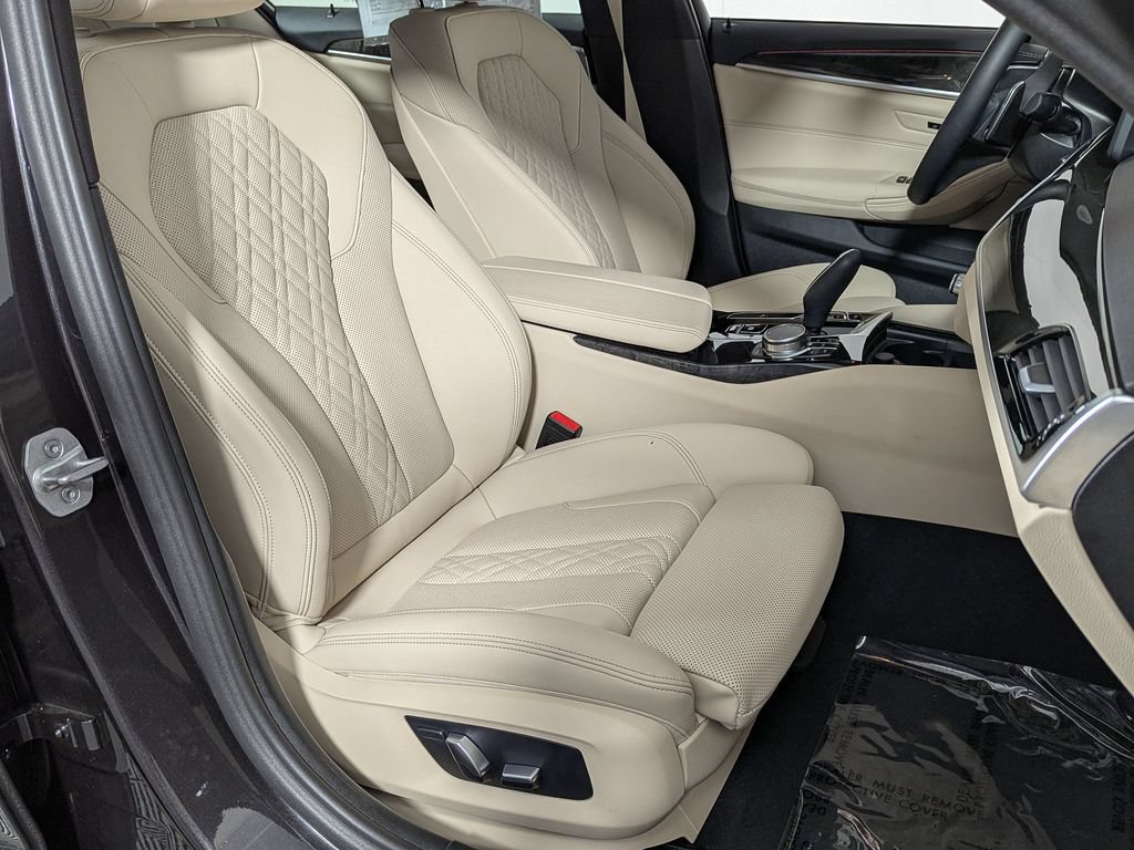 Certified 2023 BMW 530i xDrive w/ Convenience Package AWD/4WD image 29