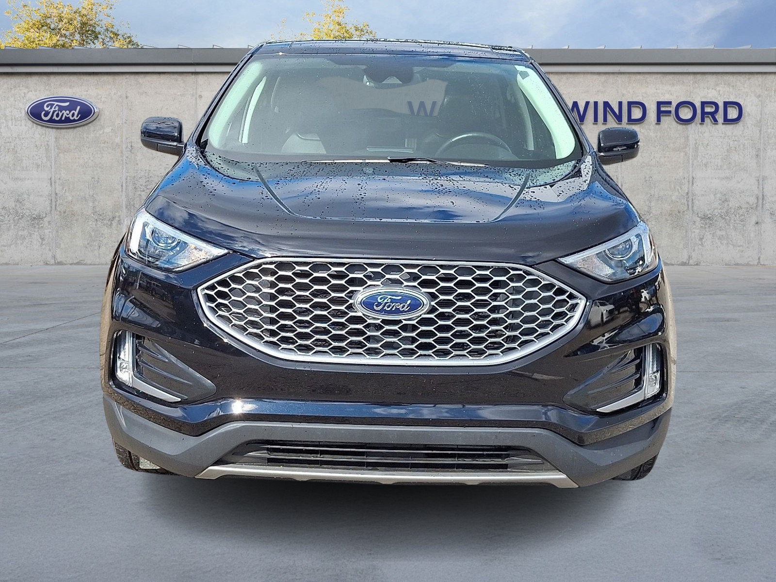 Used 2023 Ford Edge SEL w/ Convenience Package AWD/4WD image 2