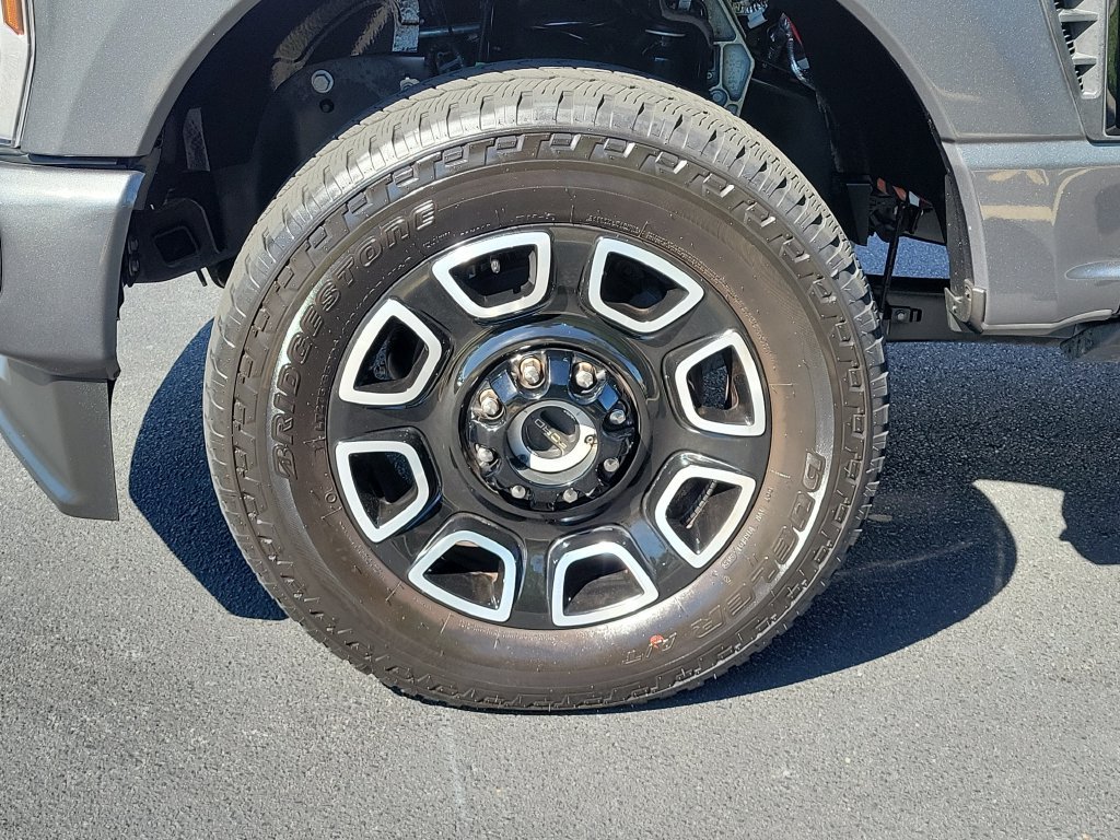 Used 2026 Ford F350 Platinum AWD/4WD image 10