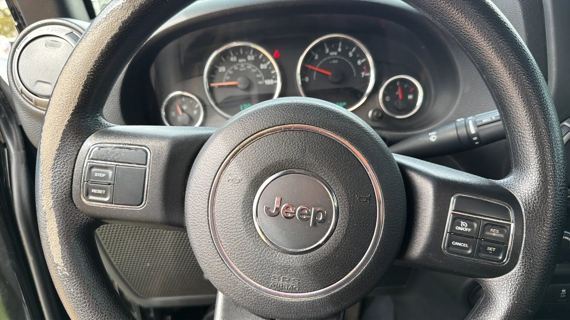 Used 2015 Jeep Wrangler Sport image 22