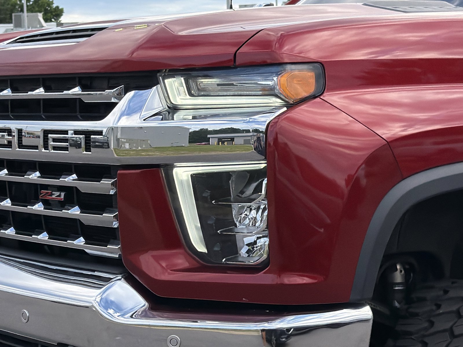 Used 2022 Chevrolet Silverado 2500 LTZ w/ LTZ Premium Package AWD/4WD image 8