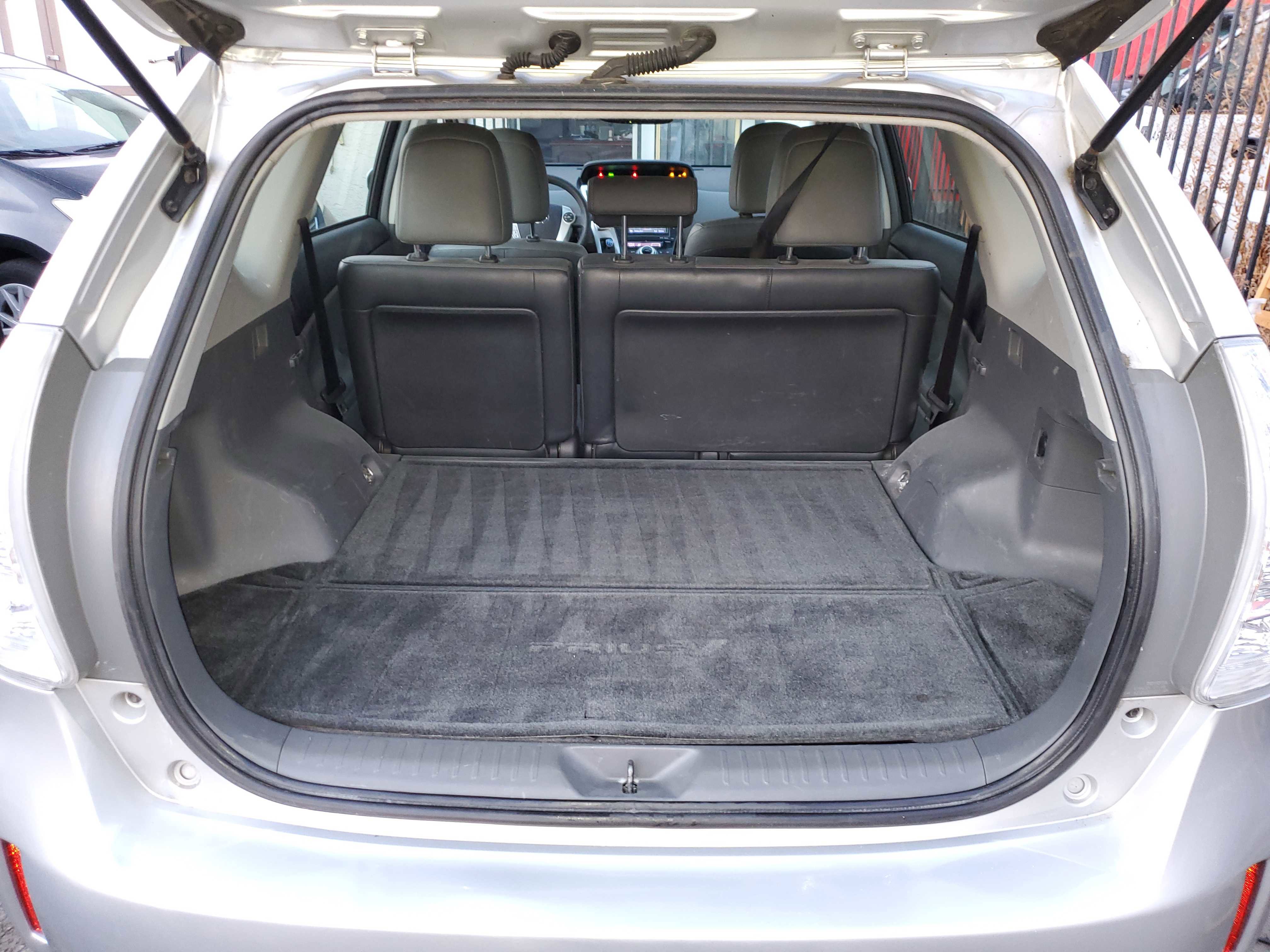 Used 2012 Toyota Prius V Five FWD image 24