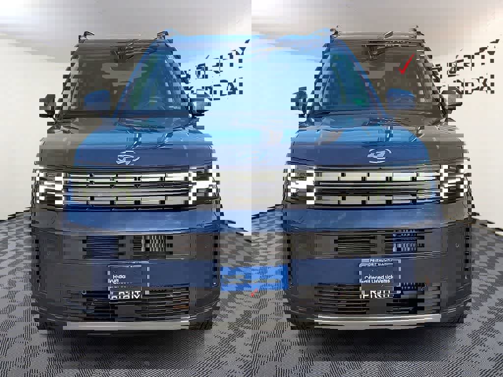 Certified 2025 Hyundai Santa Fe SEL image 2