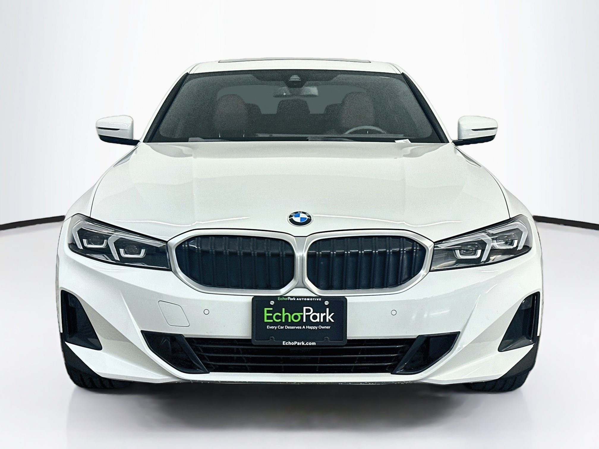 Used 2023 BMW 330i xDrive Sedan w/ Premium Package AWD/4WD image 2