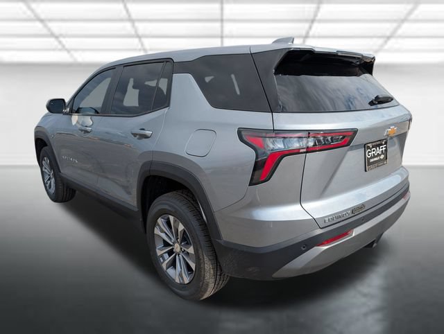 New 2026 Chevrolet Equinox LT w/ Convenience Package II FWD image 2
