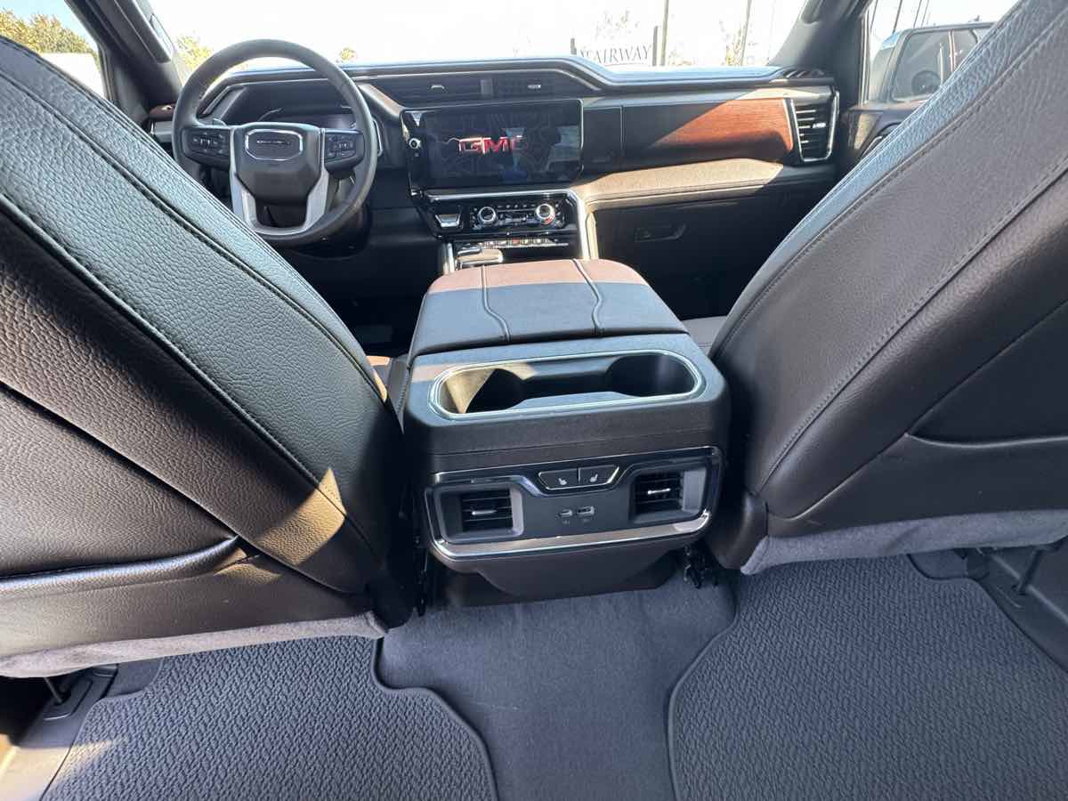 Used 2024 GMC Sierra 1500 Denali w/ Denali Reserve Package image 11