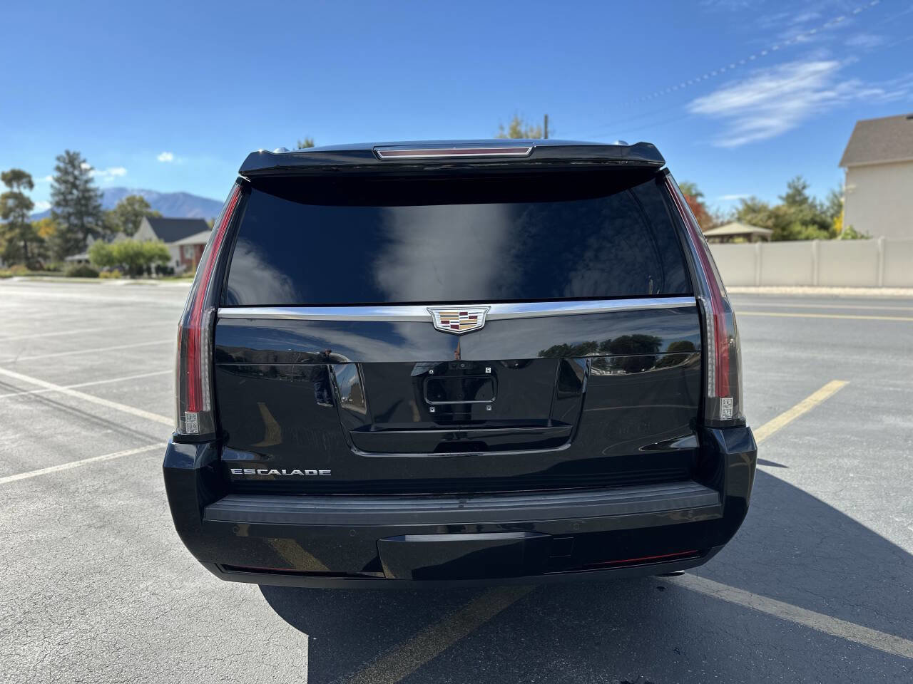 Used 2017 Cadillac Escalade ESV Platinum image 6
